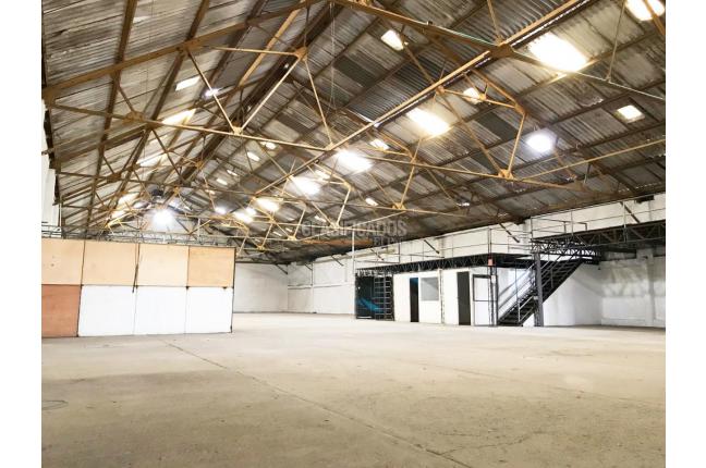 Locales y Bodegas, Alquiler, Porvenir - $15.000.000