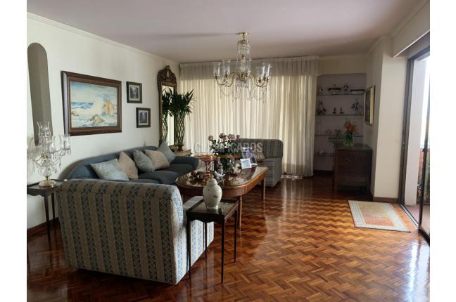 Apartamentos, Venta en Santa Mónica Norte