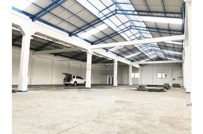 Locales y Bodegas, Alquiler, La Floresta - $14.000.000