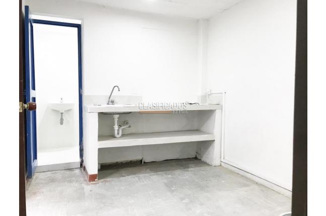 Locales y Bodegas, Alquiler, La Floresta - $14.000.000