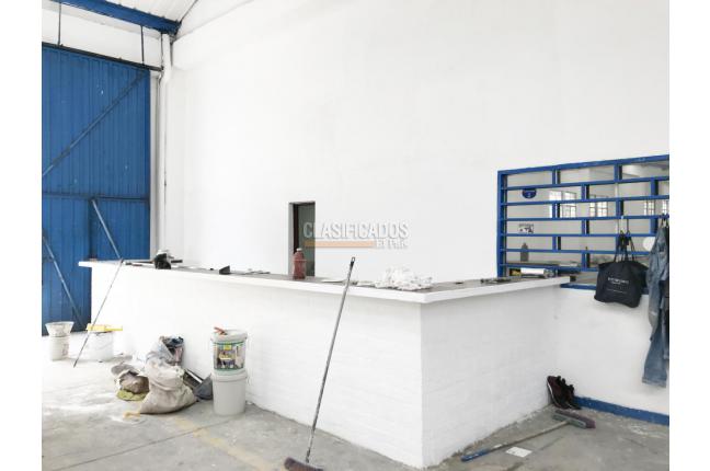 Locales y Bodegas, Alquiler, La Floresta - $14.000.000