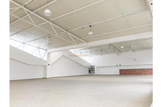 Locales y Bodegas, Alquiler, El Troncal - $7.200.000