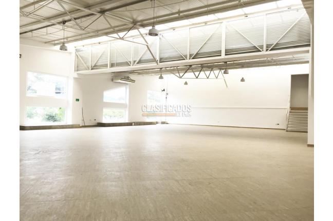 Locales y Bodegas, Alquiler, El Troncal - $7.200.000