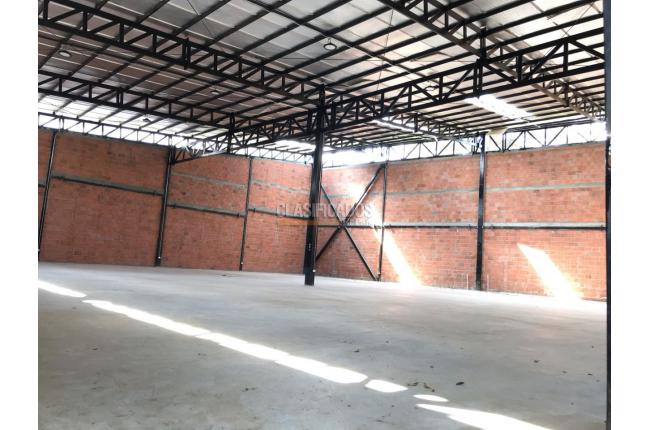 Locales y Bodegas, Alquiler en El Refugio