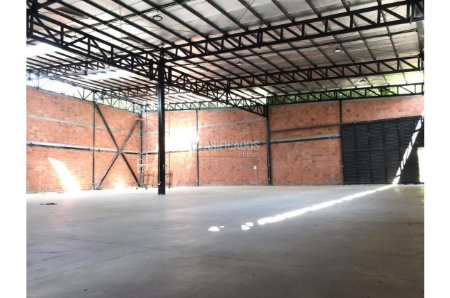 Locales y Bodegas, Alquiler, El Refugio - $18.000.000