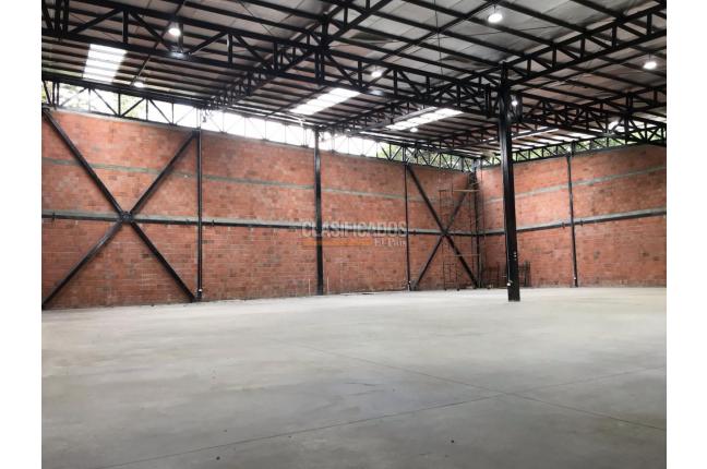 Locales y Bodegas, Alquiler, El Refugio - $18.000.000