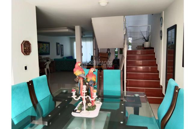 Casas, Venta, Country Plaza II - $360.000.000