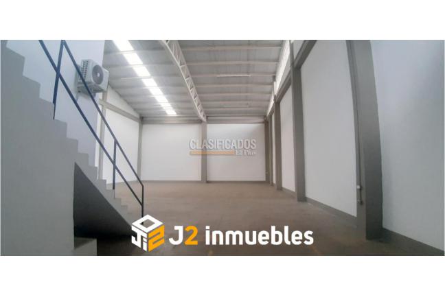 Locales y Bodegas, Alquiler, Evaristo García - $6.000.000