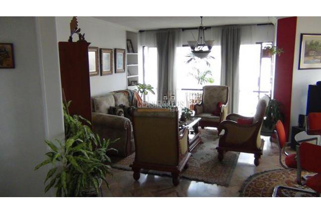 Apartamentos, Venta, Versalles - $370.000.000