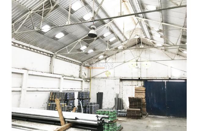 Locales y Bodegas, Alquiler, Las Delicias - $15.000.000