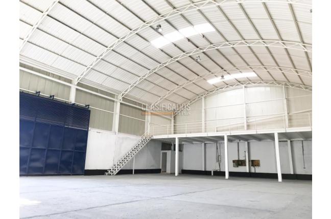 Locales y Bodegas, Alquiler, Yumbo - $9.000.000