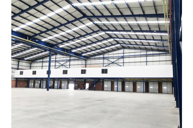 Locales y Bodegas, Alquiler, Yumbo - $135.000.000