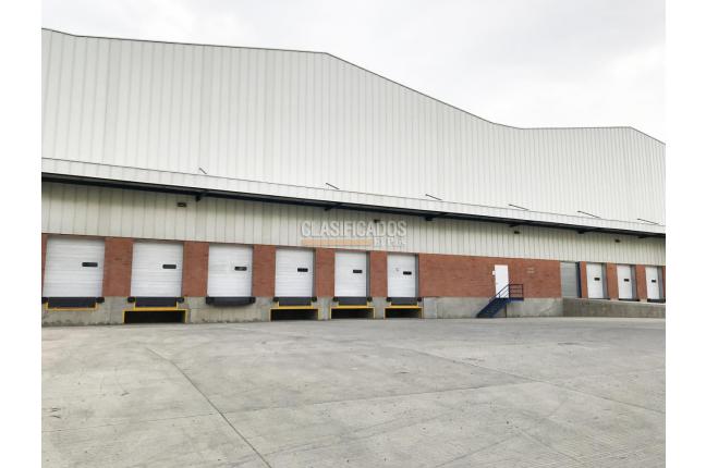 Locales y Bodegas, Alquiler, Yumbo - $135.000.000