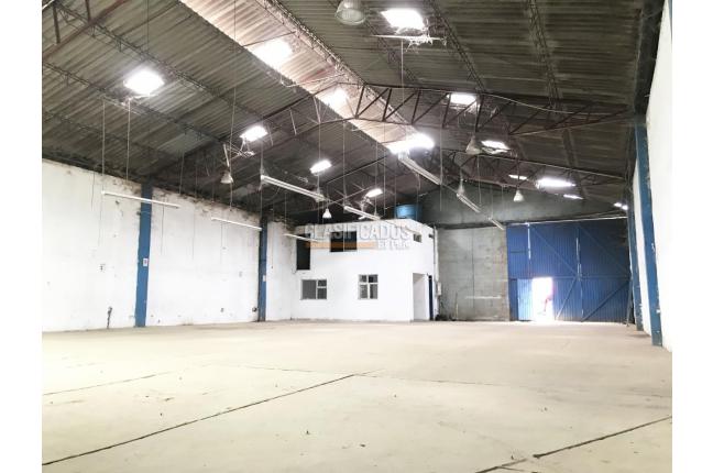 Locales y Bodegas, Alquiler, Yumbo - $8.500.000