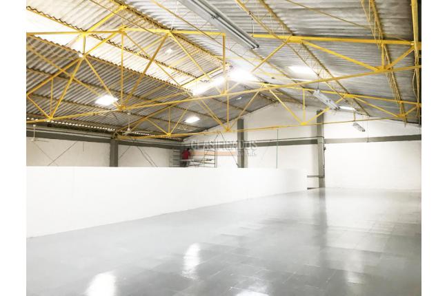 Locales y Bodegas, Alquiler, Yumbo - $10.800.000