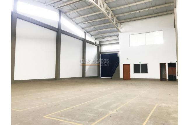 Locales y Bodegas, Alquiler, Evaristo García - $12.000.000