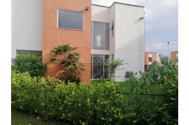 Casas, Venta en La Morada