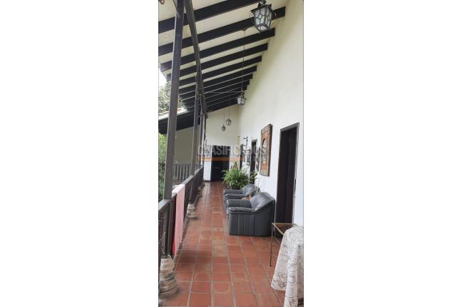 Casas, Venta, Santa Rita - $1.500.000.000
