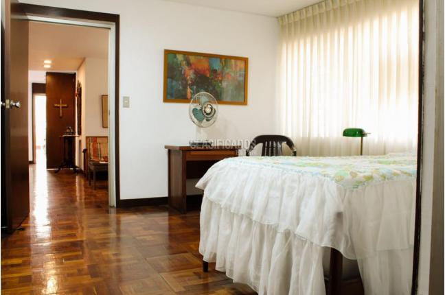 Casas, Venta, Santa Mónica Norte - $1.600.000.000