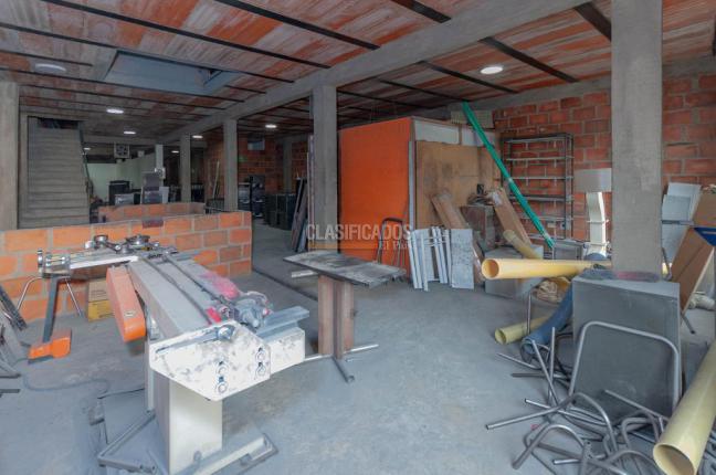 Locales y Bodegas, Venta, 3 de Julio - $1.500.000.000