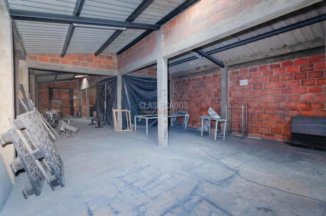 Locales y Bodegas, Venta, 3 de Julio - $1.500.000.000