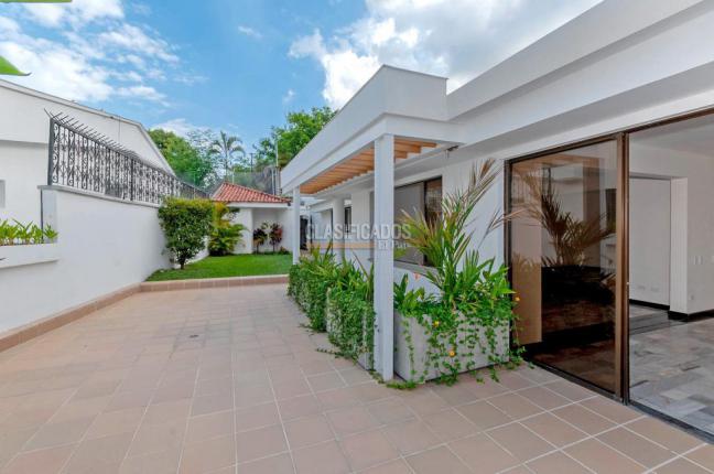 Casas, Venta en Ciudad Jardín