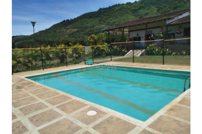 Fincas y Casas Campestres, Alquiler en Restrepo