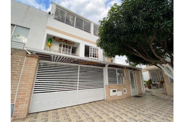 Casas, Venta en 3 de Julio