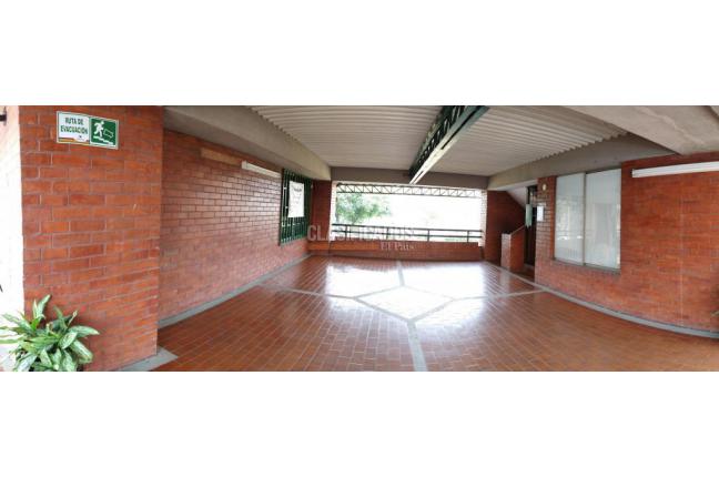 Locales y Bodegas, Venta, Barranquilla - $180.000.000