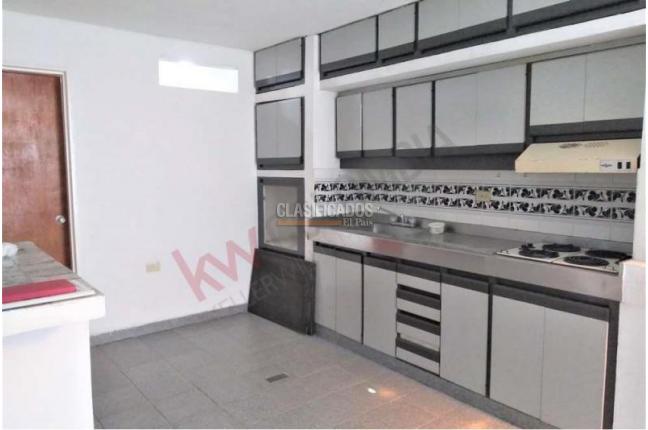 Oficinas y Consultorios, Alquiler, Acopi - $2.200.000