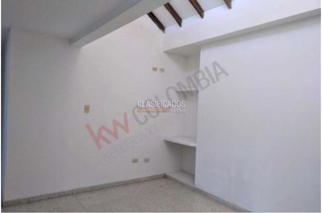 Oficinas y Consultorios, Alquiler, Acopi - $2.200.000