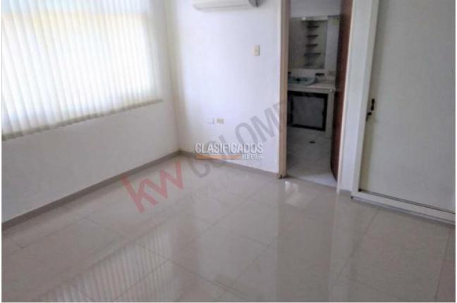 Oficinas y Consultorios, Alquiler, Acopi - $2.200.000