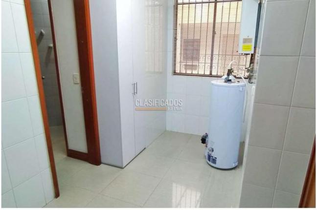 Apartamentos, Venta, Aguacatal - $1.400.000.000