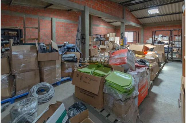 Edificios, Venta, Bretaña - $2.000.000.000