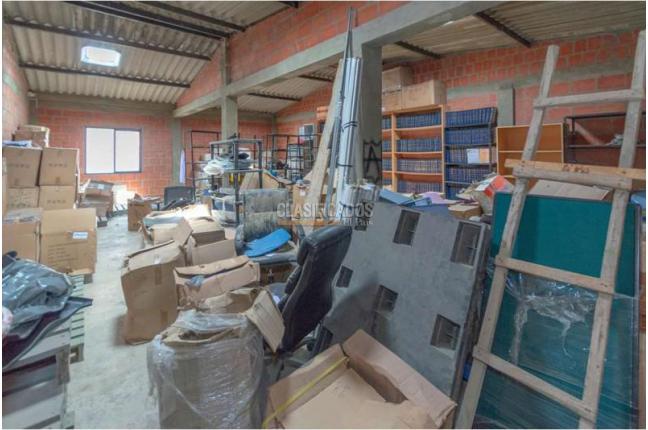 Edificios, Venta, Bretaña - $2.000.000.000