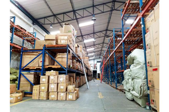 Locales y Bodegas, Alquiler, La Esmeralda - $20.636.000