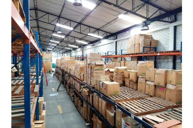 Locales y Bodegas, Venta, La Esmeralda - $11.497.200.000