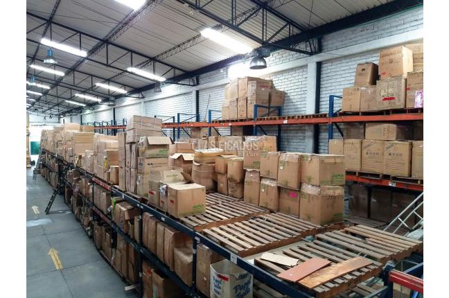 Locales y Bodegas, Venta, La Esmeralda - $11.497.200.000