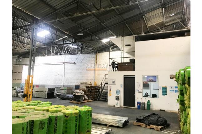 Locales y Bodegas, Alquiler, Industrial - $10.600.000