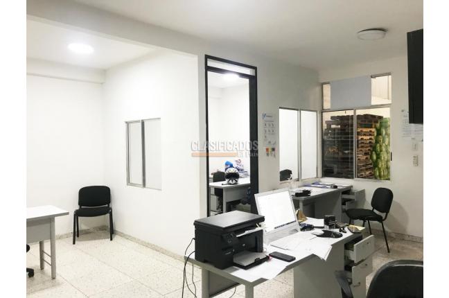 Locales y Bodegas, Alquiler, Industrial - $10.600.000