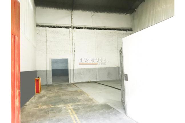 Locales y Bodegas, Alquiler en Industrial