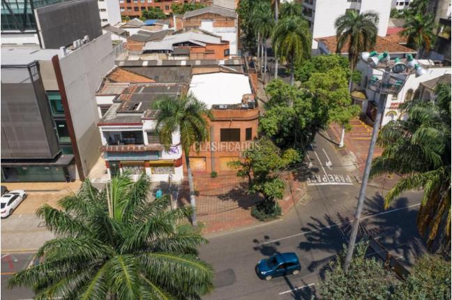 Locales y Bodegas, Alquiler en Centenario