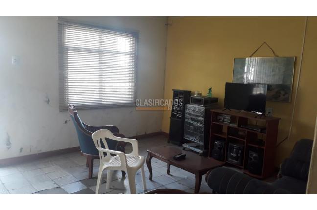 Casas, Venta en Industrial