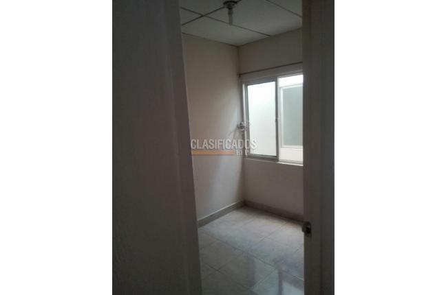 Apartamentos, Alquiler en Santa Mónica Popular