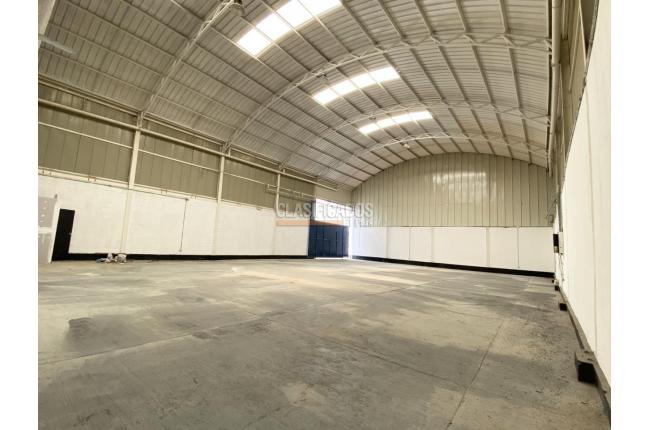 Locales y Bodegas, Alquiler, Yumbo - $10.000.000