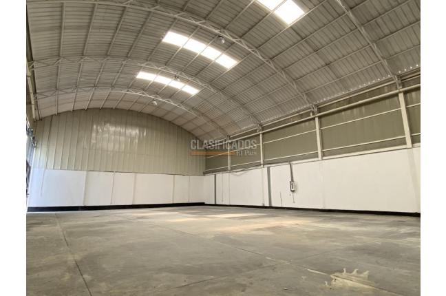 Locales y Bodegas, Alquiler, Yumbo - $10.000.000