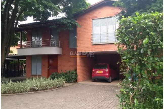 Casas, Venta, 3 de Julio - $1.300.000.000