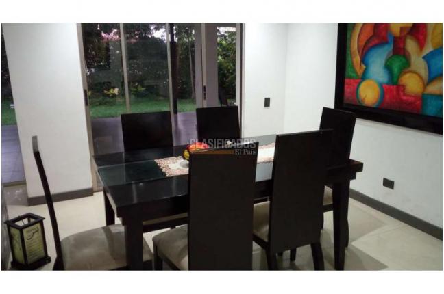 Casas, Venta, 3 de Julio - $1.300.000.000