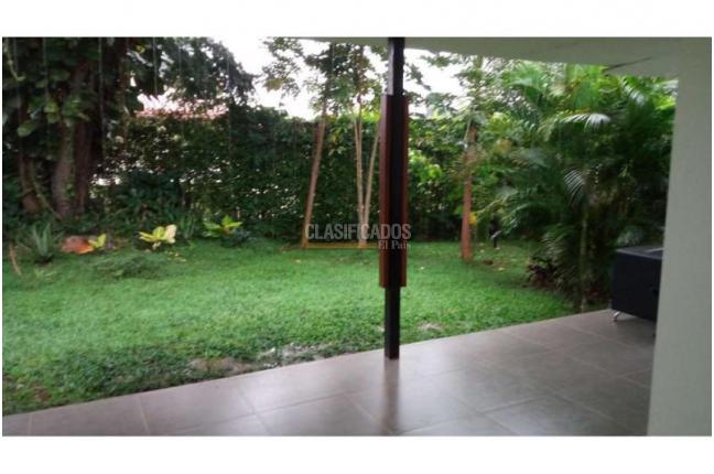 Casas, Venta, 3 de Julio - $1.300.000.000