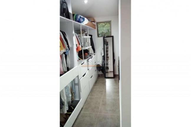 Casas, Venta, 3 de Julio - $1.300.000.000